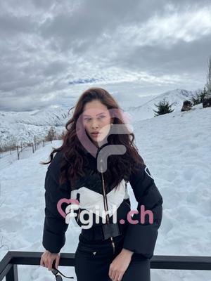 Luna - Escort en Crans-Montana

