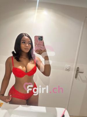 Luna - Escort in Lausanne
