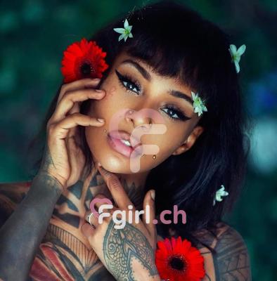 Luna - Escort en Genève
