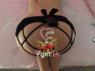 Luna - Escort in Neuenburg
