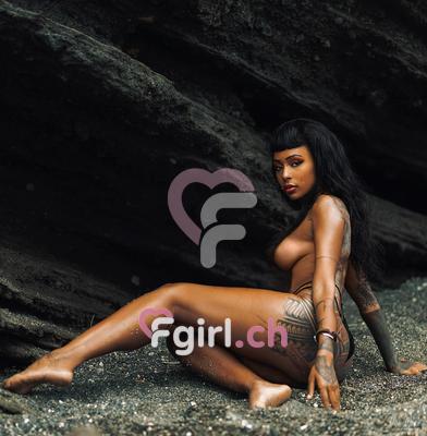 Luna - Escort en Genève
