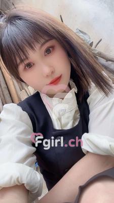 Lunan - Escort in Nyon