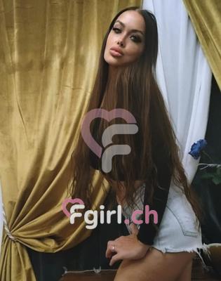 Lya - Erotische Masseurin in Genf
