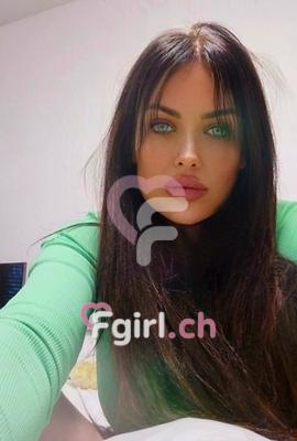 Lya - Erotische Masseurin in Genf