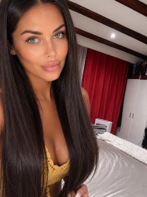 Lya - Masseuse érotique à Martigny
