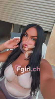 Lyna - Escort a Lausanne
