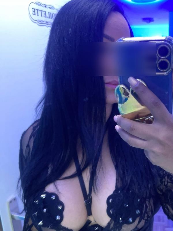 Maîtresse Anne - Dominatrix BDSM a Lausanne
