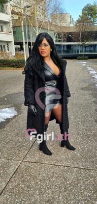 Maîtresse P. - Dominatrice BDSM à Biel/Bienne

