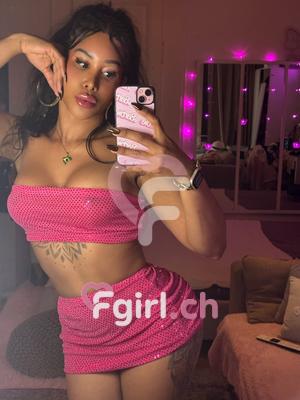 Manon - Escort in Genf
