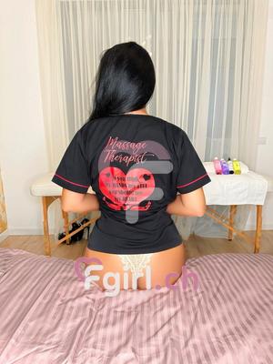 Mara - Erotische Masseurin in Saxon
