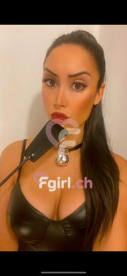 Maria García - Escort in Eaux-vives
