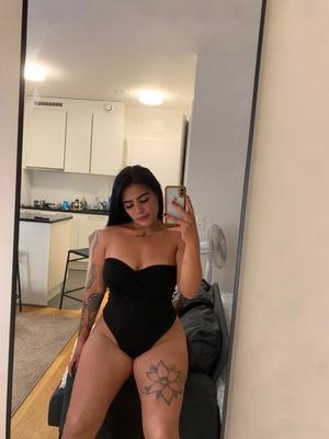 Mariana - Escort à Eaux-vives
