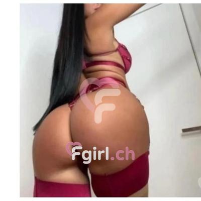 Marie - Escort in Neuenburg
