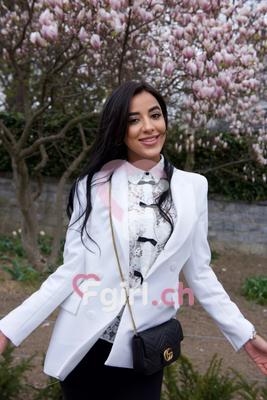 Marie - Escort à Eaux-vives
