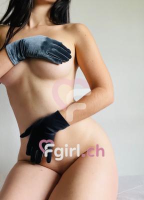 Marie G. - Escort in Genf
