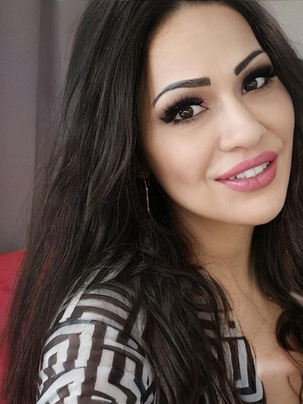 Marina - Escort en Fribourg

