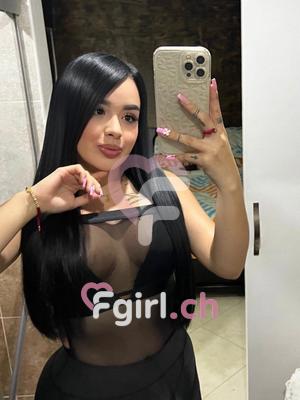 Martina - Escort in Genf
