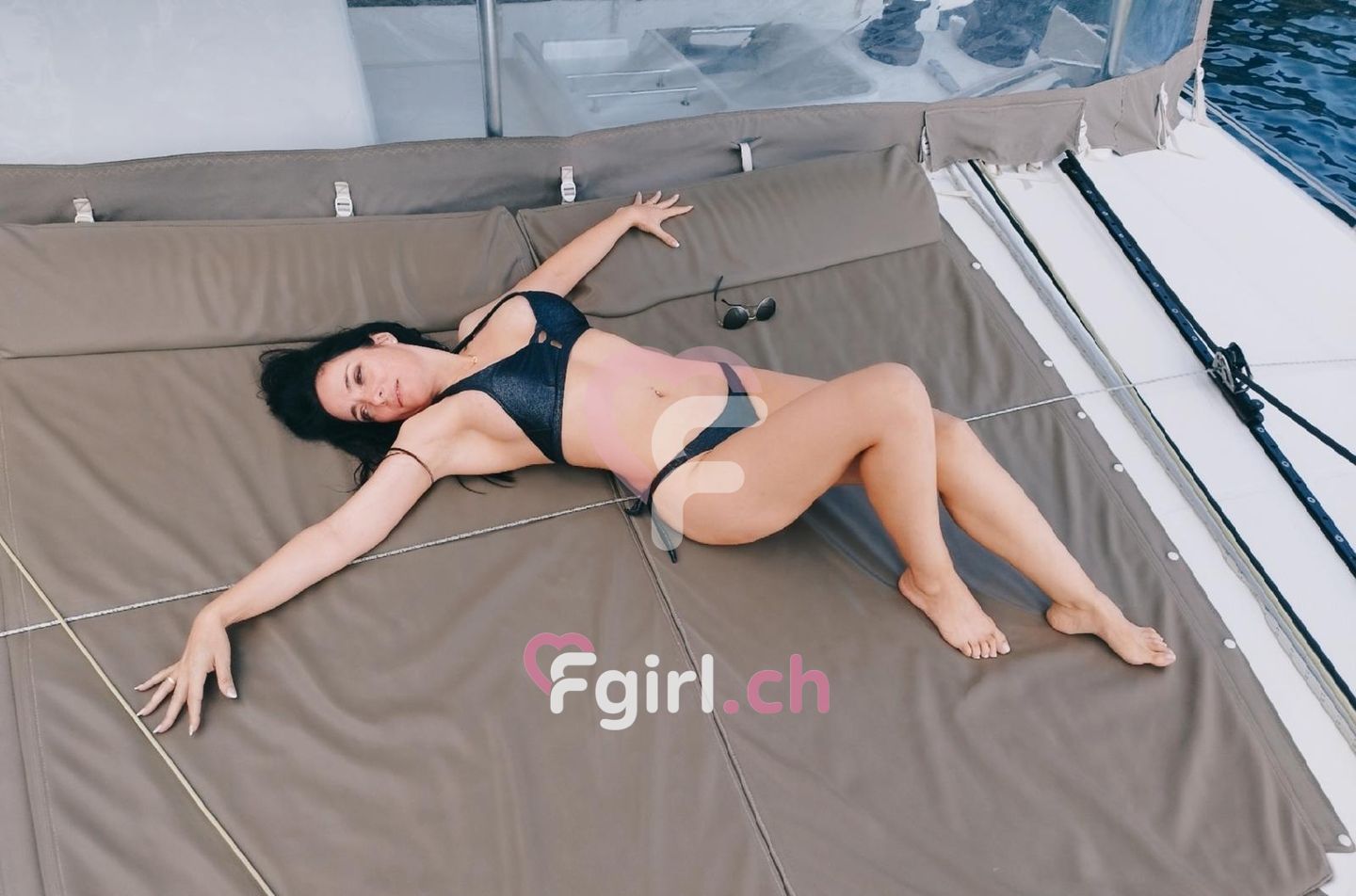 Mary – Lausanne photo 2