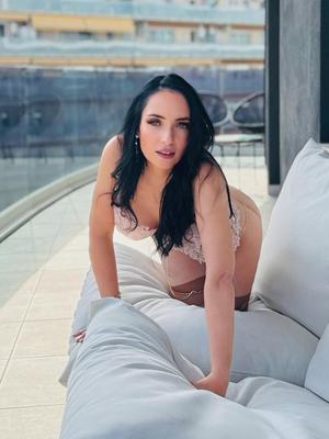 Mary - Erotic masseuse in Lausanne
