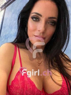 Mary - Erotische Masseurin in Lausanne