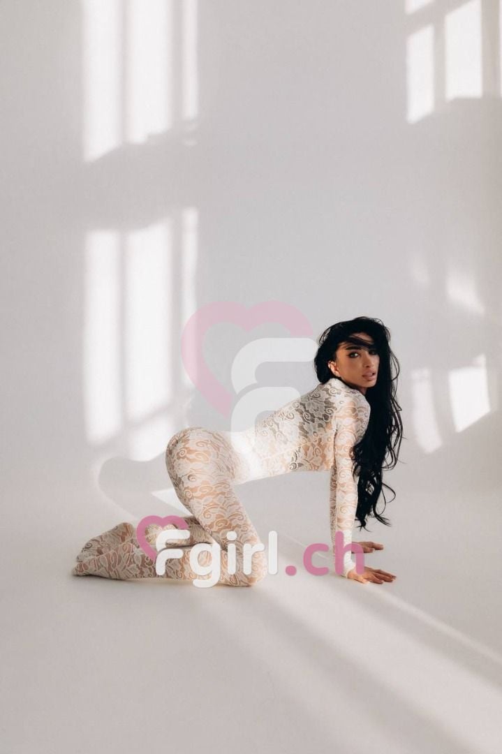 Mary – Geneva photo 4