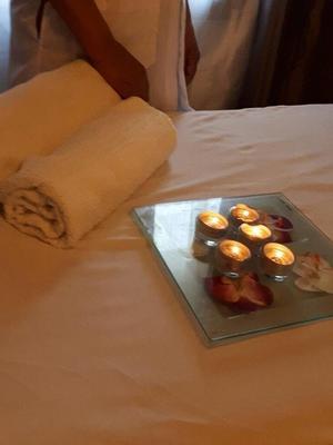 Alexandra - Masseuse érotique à Gland
