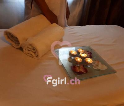 Alexandra - Erotic masseuse in Gland
