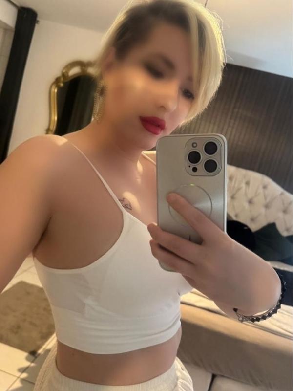 Maya - Escort en Neuchâtel
