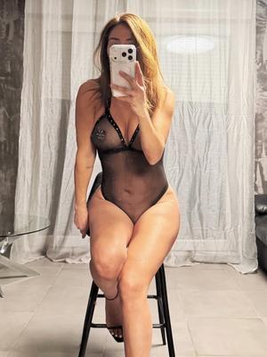 Maya - Masseuse érotique à Lausanne
