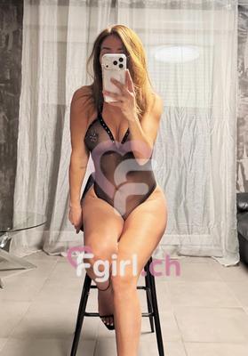 Maya - Masseuse érotique à Lausanne
