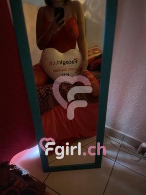 Maya - Escort in Montreux