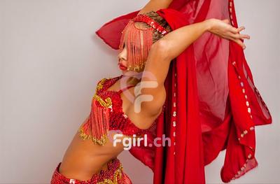 Maya - Masseuse érotique à Fribourg
