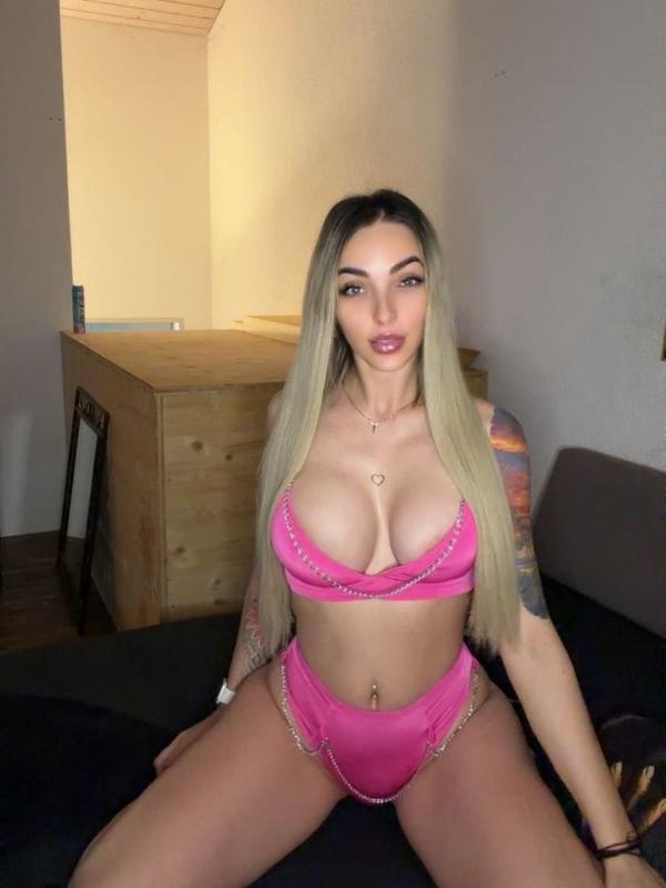 Medeya - Escort à Montreux
