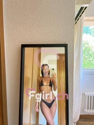 Megan - Escort à Plainpalais
