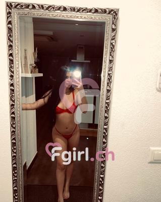 Megan - Escort à Montreux
