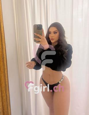 Megan - Escort à Genève
