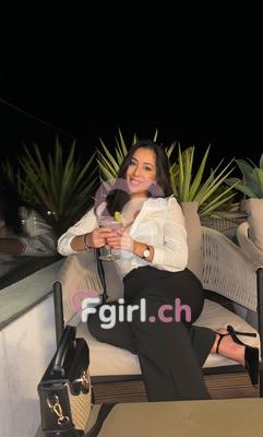 Mélanie - Escort in Neuenburg
