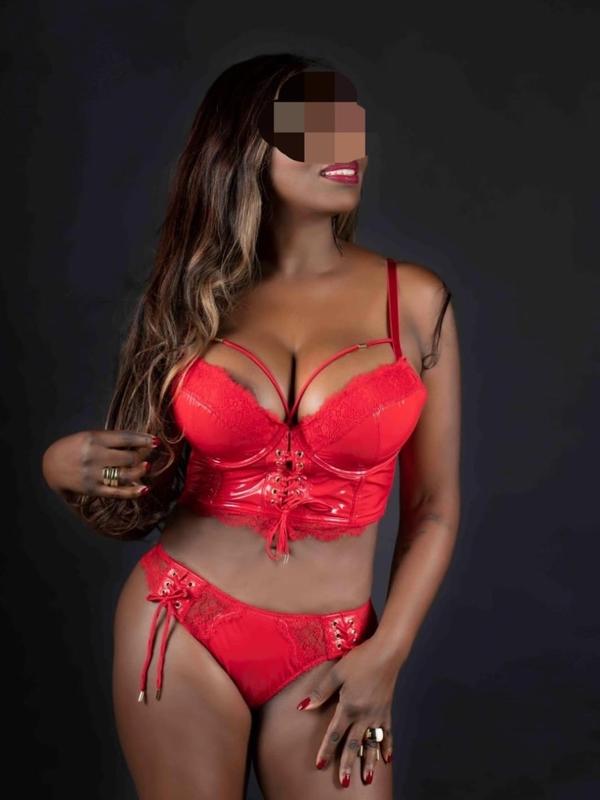 Melanie - Escort in La Chaux-de-Fonds
