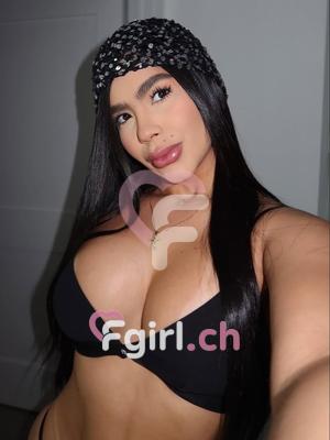 Melany - Escort en Fribourg

