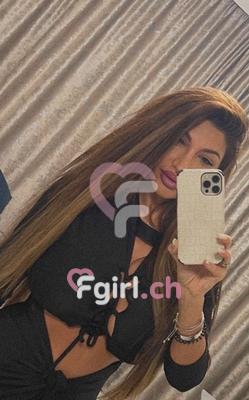 Melly - Escort à Nyon