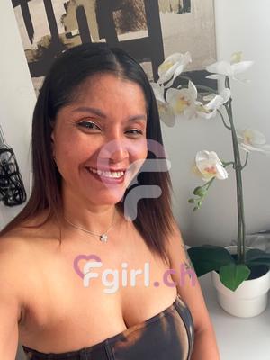 Mely - Masajista erótica en Genève

