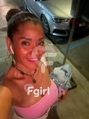Mely - Masajista erótica en Genève
