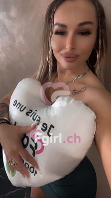 Merry - Escort à Montreux