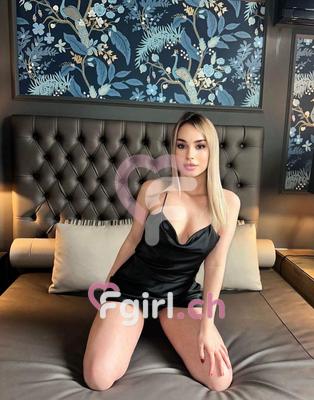 Mia - Escort in Sion
