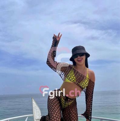 Mia - Escort in Montreux
