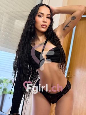 Mia - Escort in Prilly
