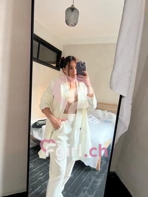 Mia - Escort in Genf