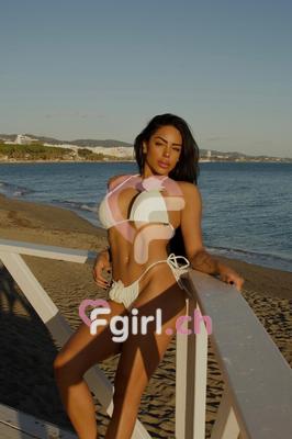 Mia - Escort à Nyon
