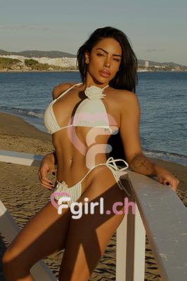 Mia - Escort in Crissier
