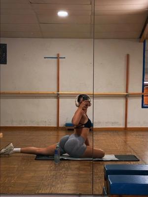 Mia - Escort in Sierre
